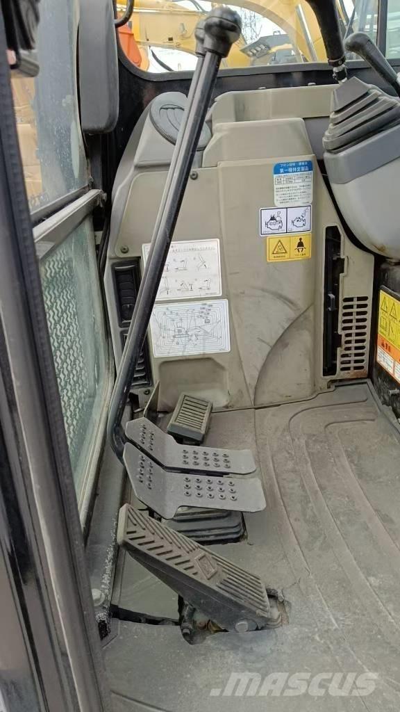 CAT 302D Bageri guseničari