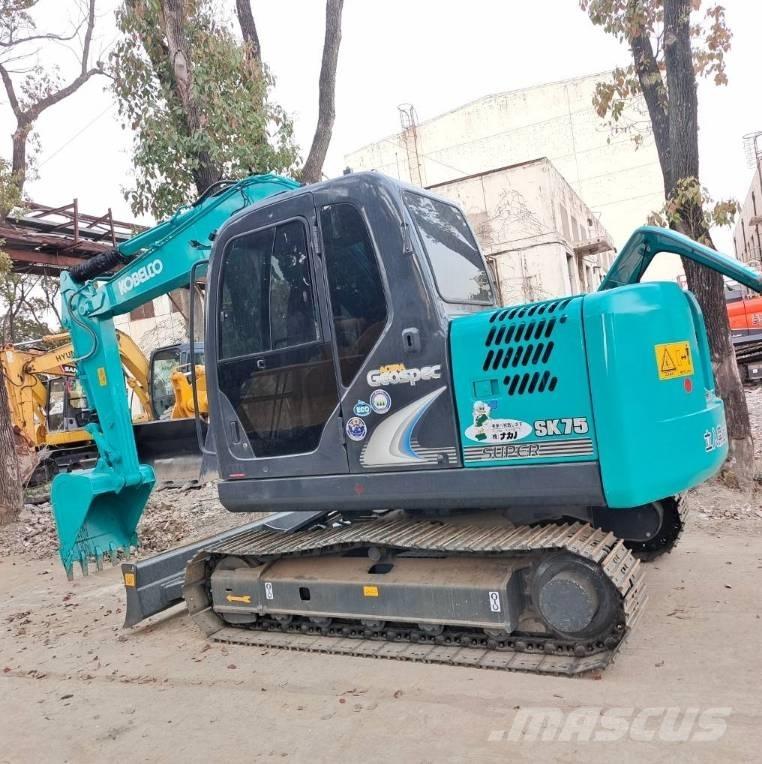 Kobelco SK 75 Midi bageri 7t – 12t