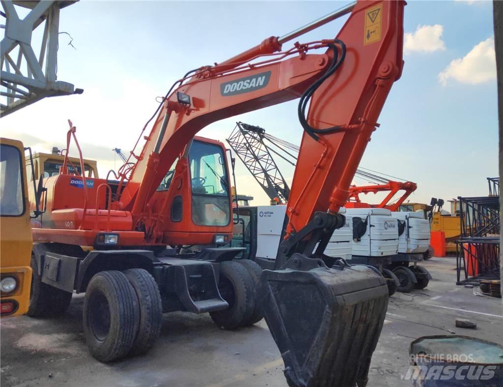 Doosan DH150W Bageri točkaši