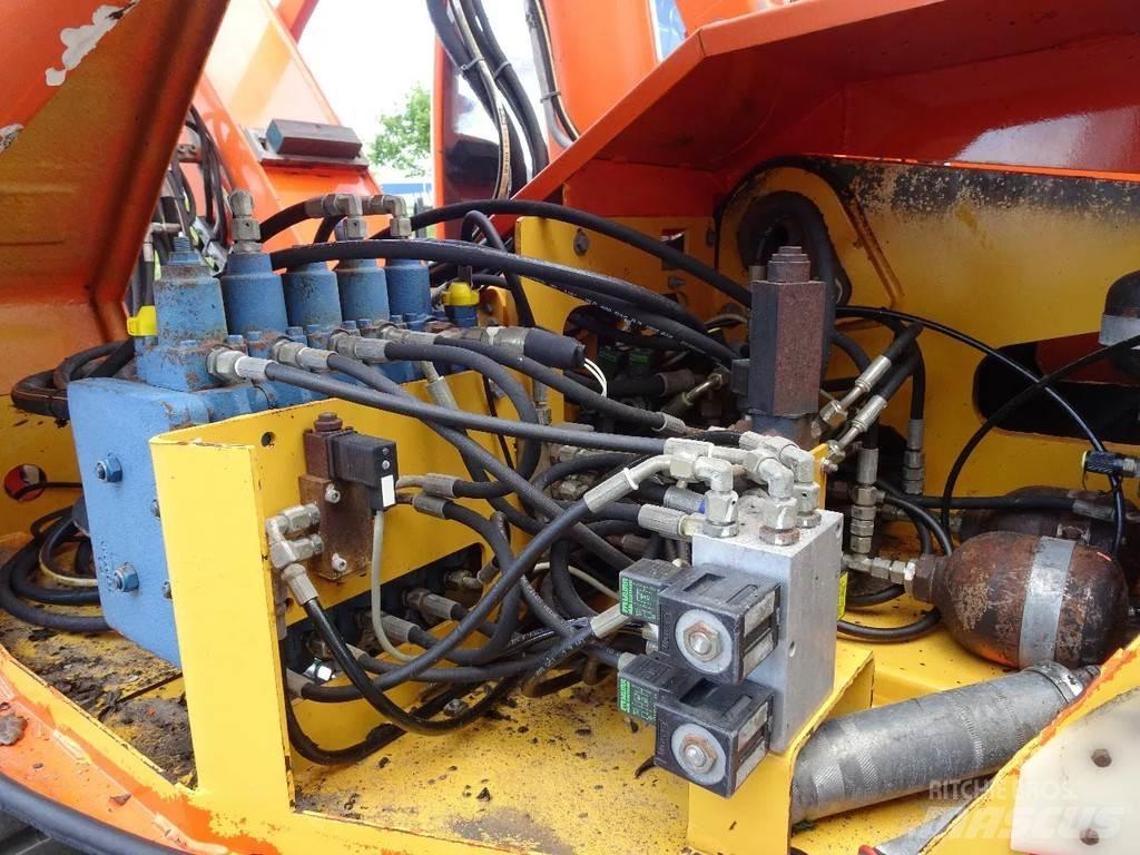 Mecalac 12MXT Bageri točkaši