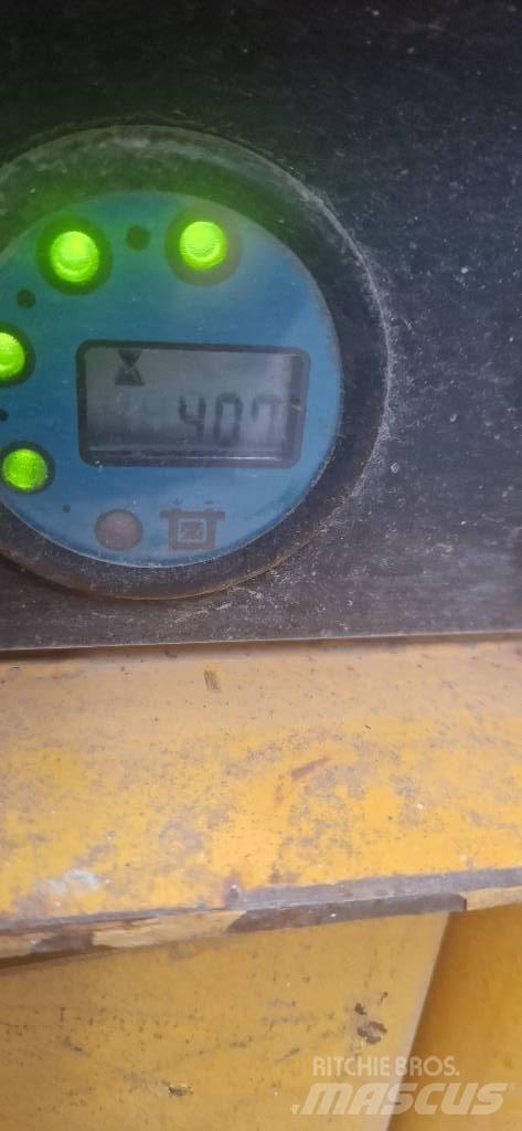 Haulotte Compact 8 Makazaste platforme