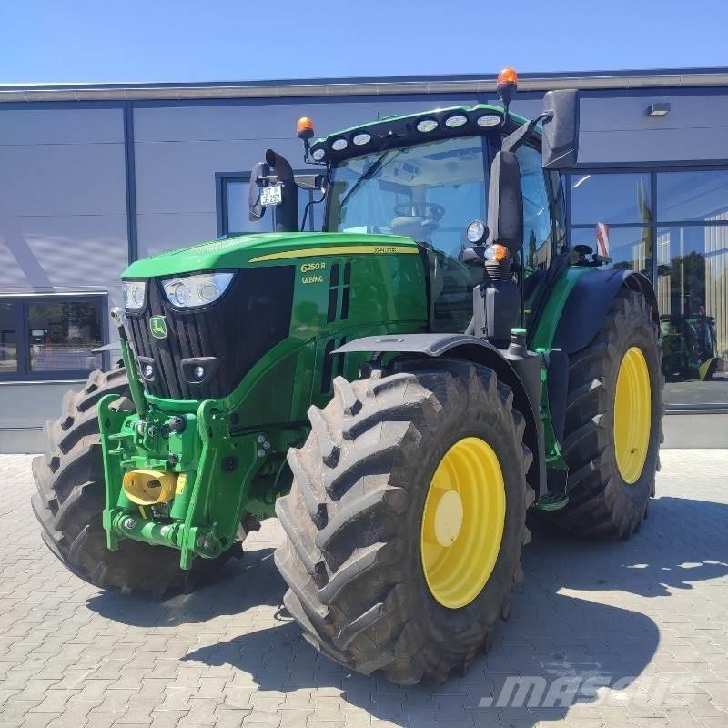 John Deere 6250R Traktori