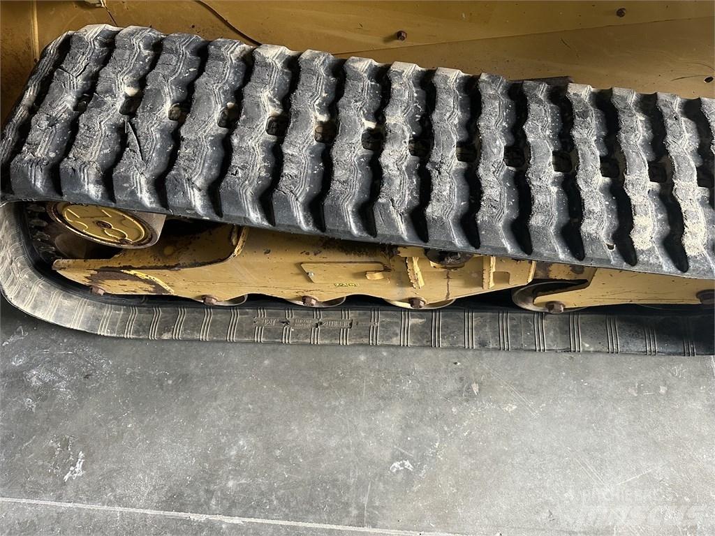 CAT 259D3 Skid steer mini utovarivači