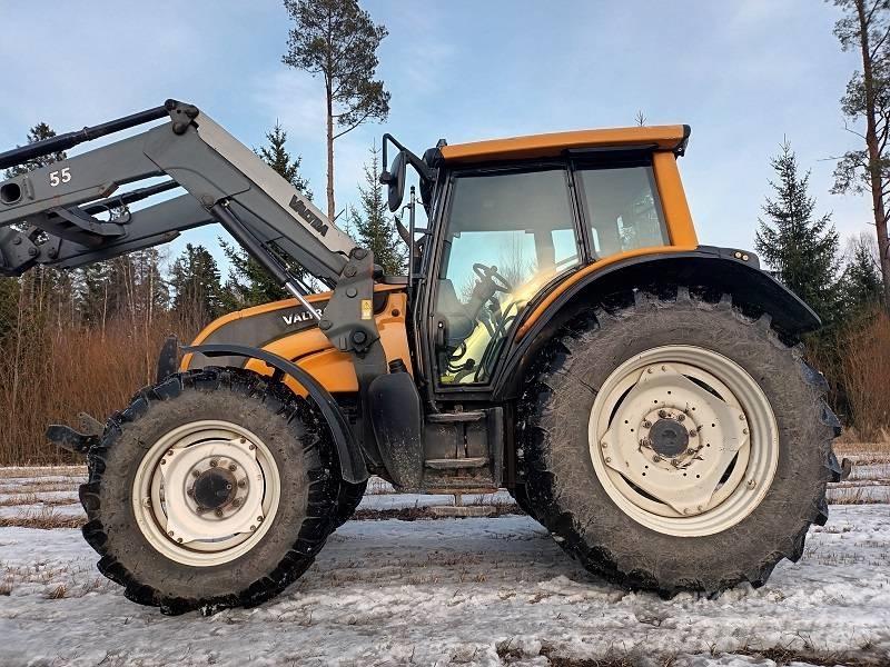 Valtra N 141 Hitech Traktori