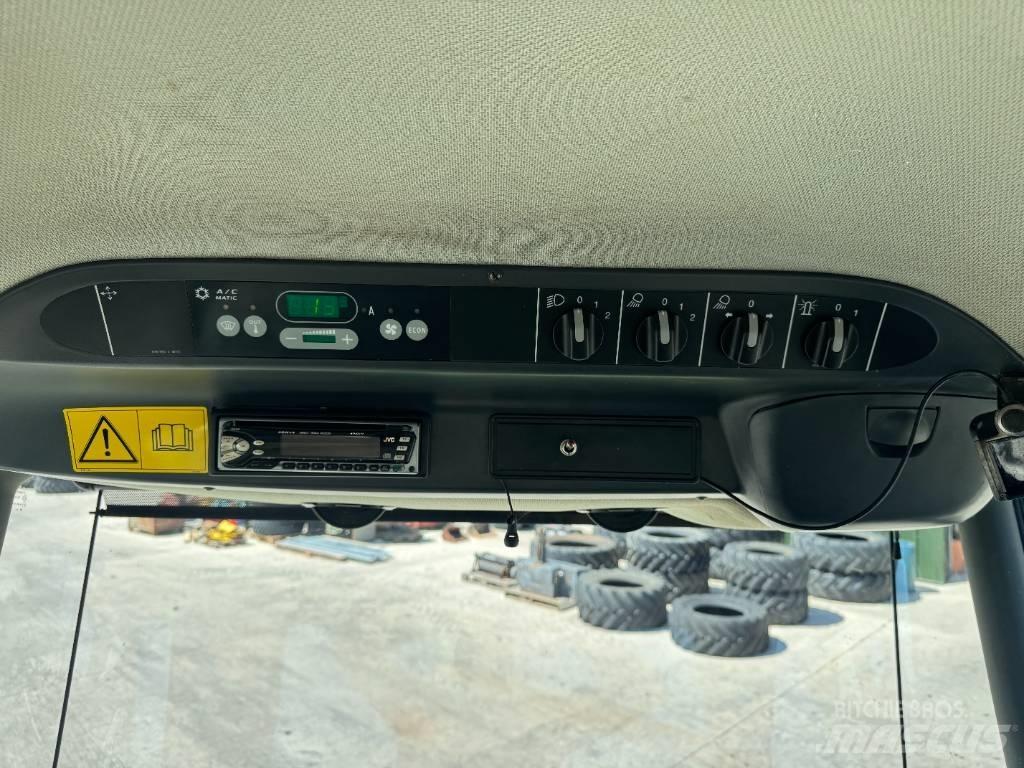 CLAAS Jaguar 830 Mašine za stočnu hranu sa sopstvenim pogonom