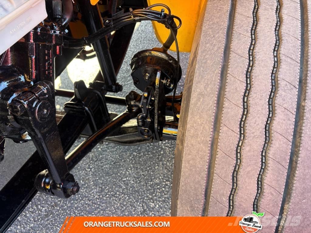 Freightliner M2 Sanduk kamioni