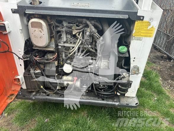 Bobcat S750 Skid steer mini utovarivači
