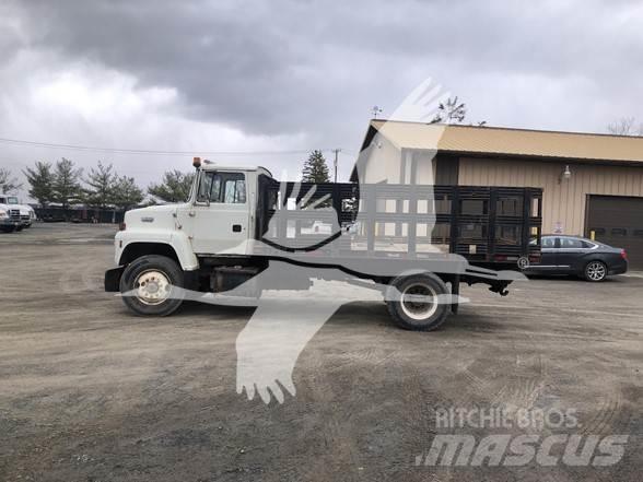 Ford L8000 Ostalo za građevinarstvo