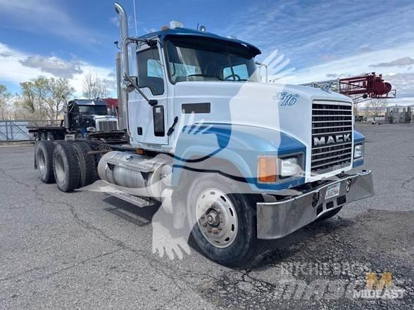 Mack CH613 Tegljači