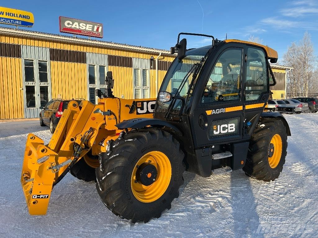 JCB 538-70 Poljoprivredni teleskopski utovarivači