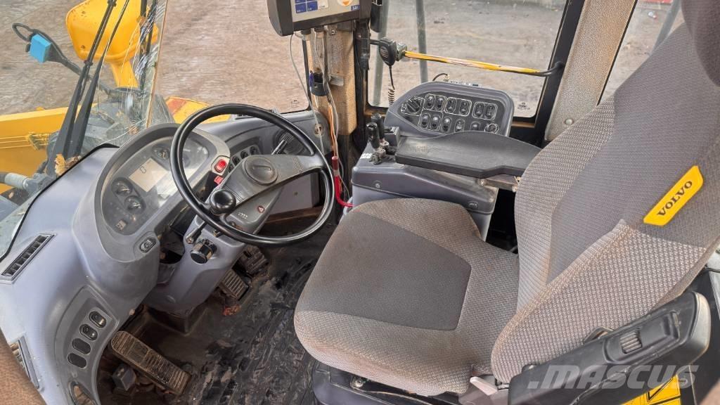 Komatsu WA 500-6 Utovarivači na točkove