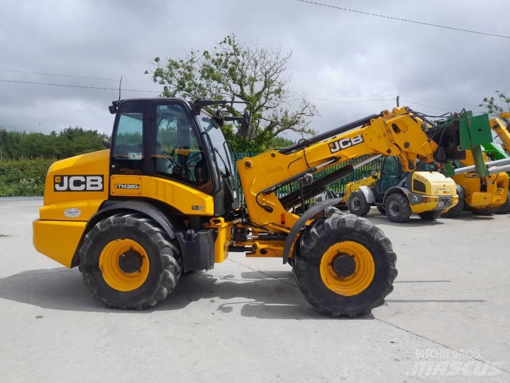 JCB TM 320 Poljoprivredni teleskopski utovarivači