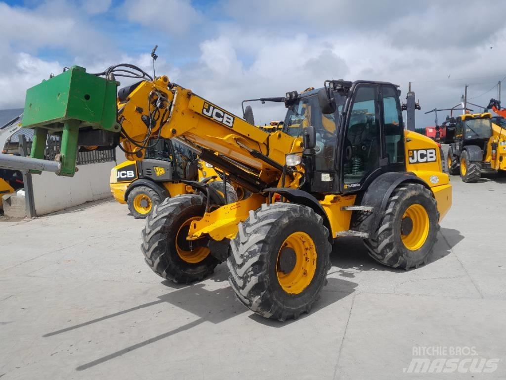JCB TM 320 Poljoprivredni teleskopski utovarivači
