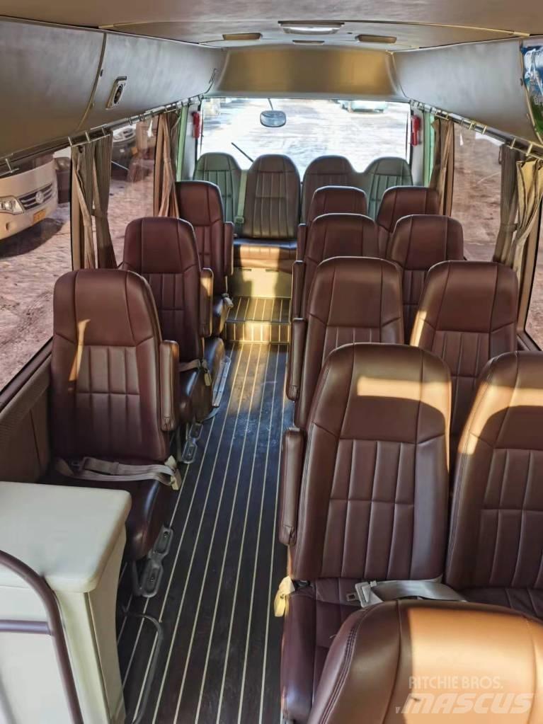 Toyota Coaster Bus Mini autobusi