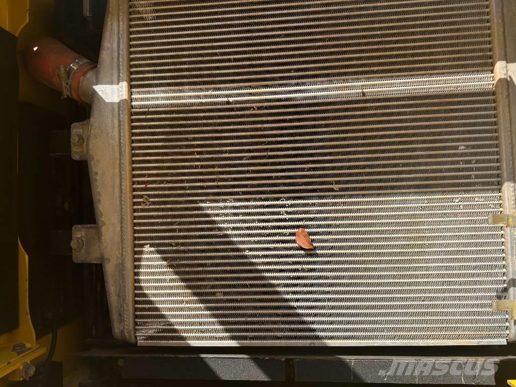 Komatsu PC 400-8 Bageri guseničari