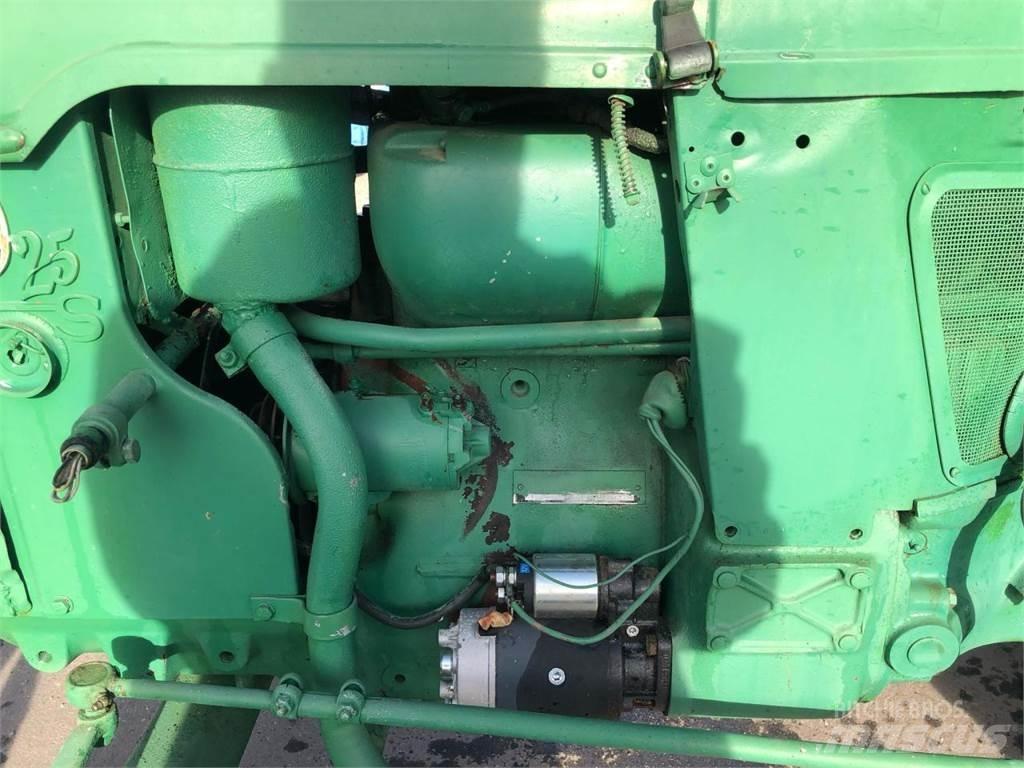Deutz-Fahr D25 S Traktori
