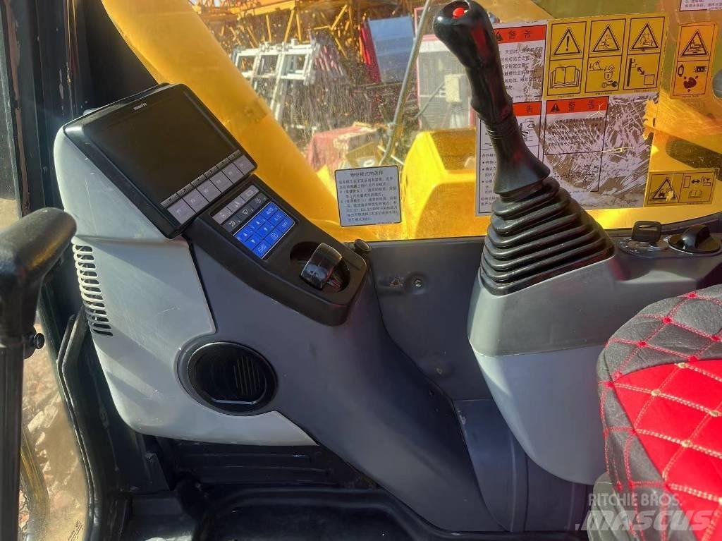 Komatsu PC 450 LC-8 Bageri guseničari