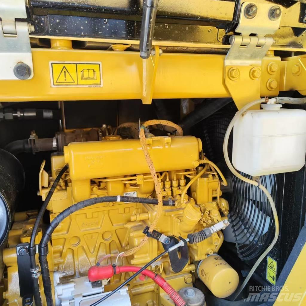 CAT 306 Bageri guseničari
