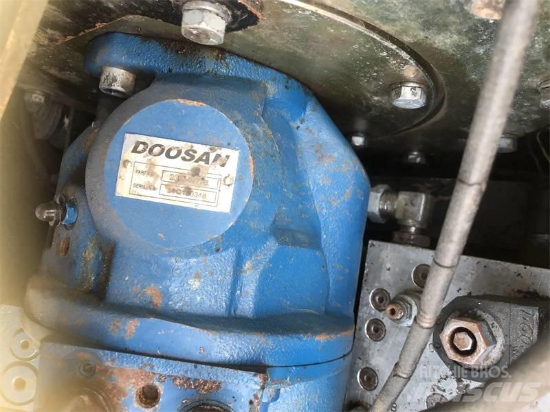 Doosan DX60 Bageri guseničari