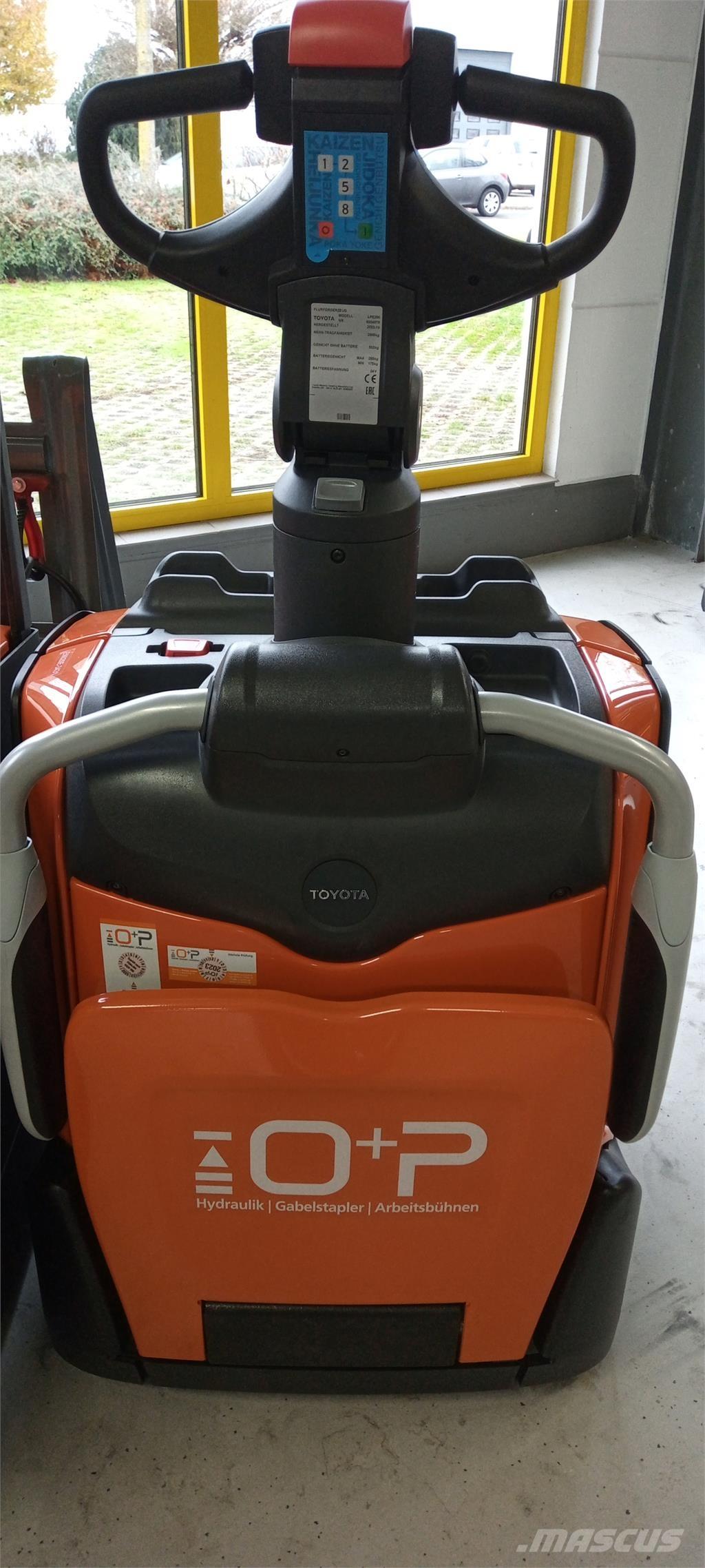 Toyota LPE200 Ručni električni viljuškar