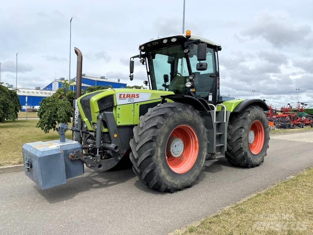 CLAAS Xerion 3800 Traktori