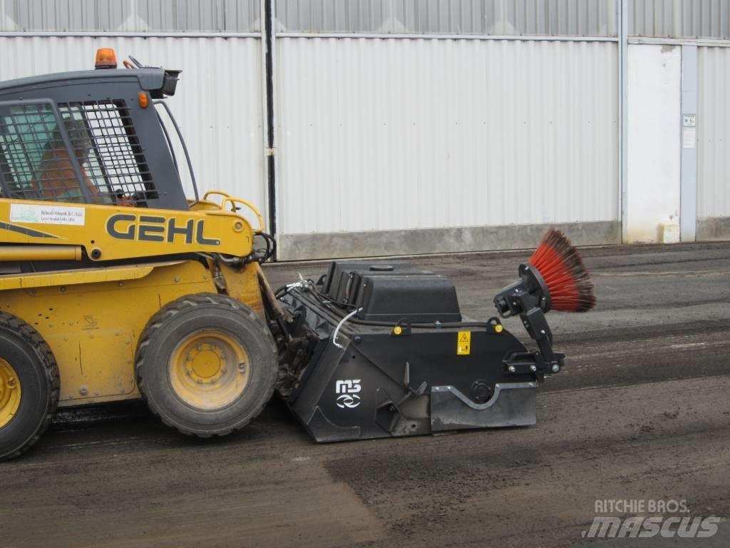M3 Sweeper Bucket HD Ostale industrijske mašine