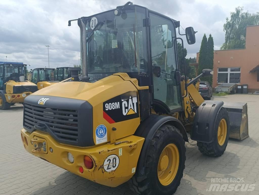CAT 908M Utovarivači na točkove