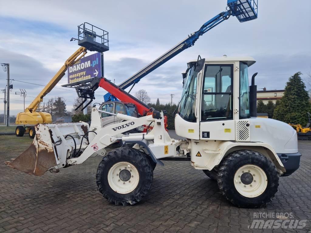 Volvo L 30 B Utovarivači na točkove