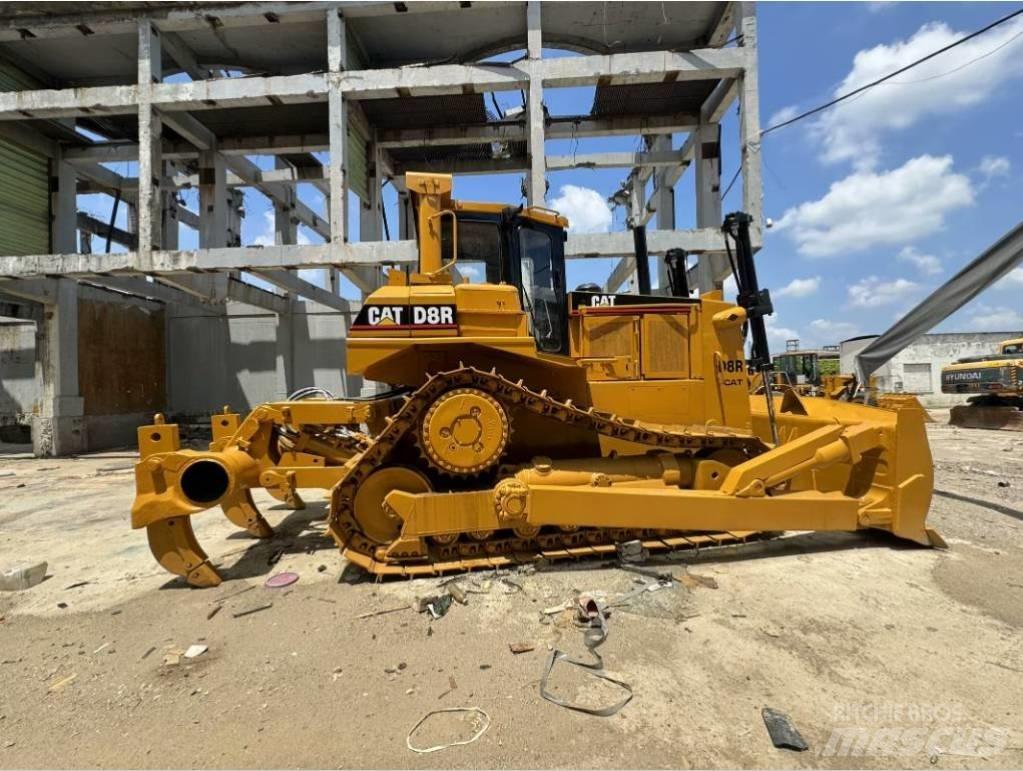 CAT D 8 R Buldožeri guseničari