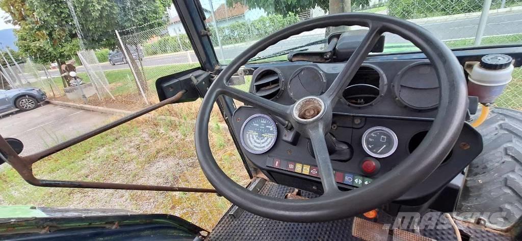 Deutz-Fahr 1070S Traktori