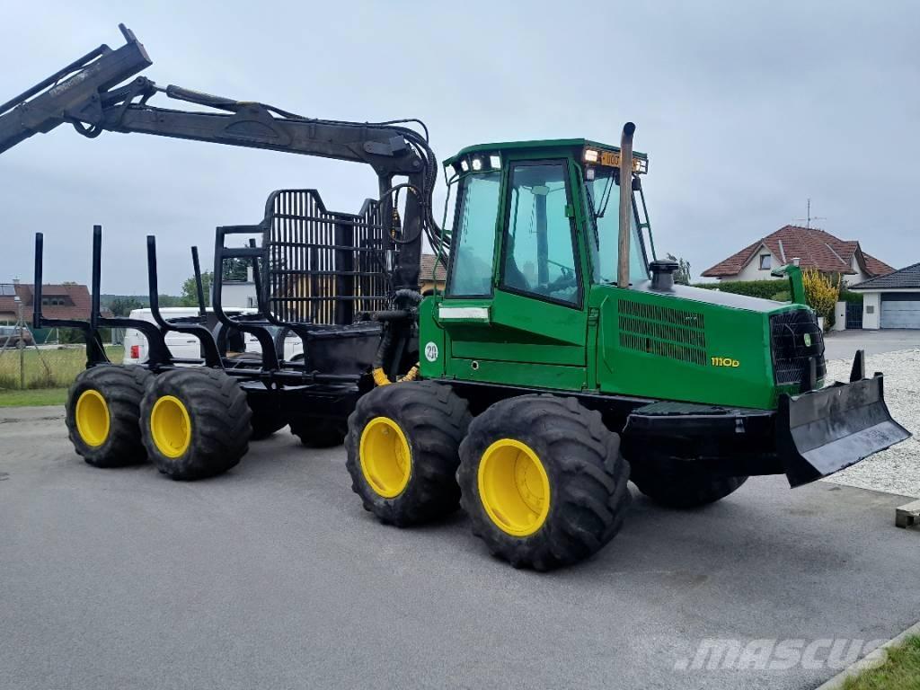 John Deere 1110 D Forvarderi