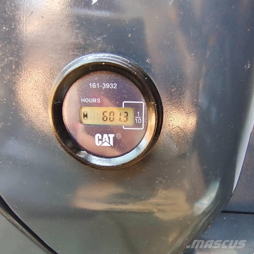 CAT 324 D L Bageri guseničari