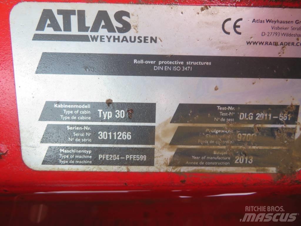 Atlas 65 Kabine i unutrašnjost