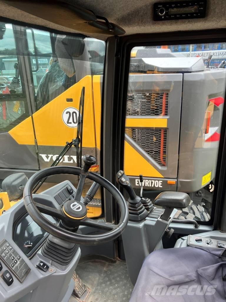 Volvo L 30 G Utovarivači na točkove