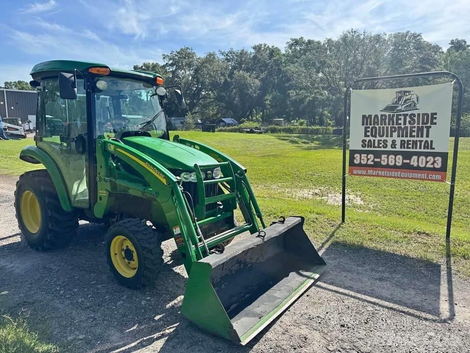 John Deere 3520 Traktori