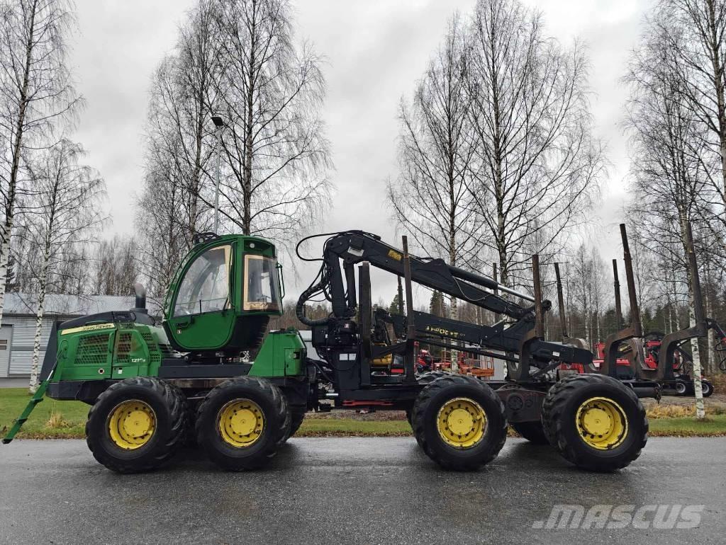 John Deere 1210 E Forvarderi