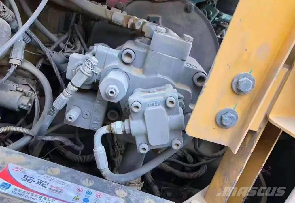 Volvo EC 80 D Bageri guseničari