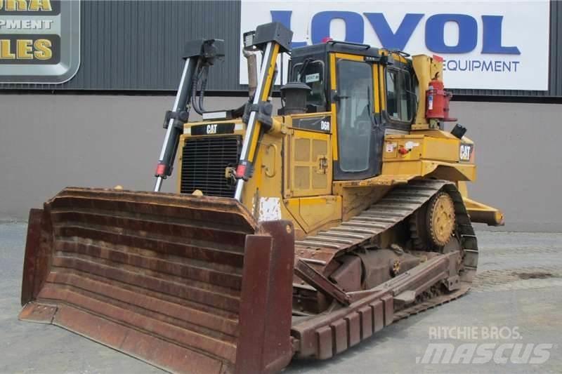 CAT D6R Buldožeri guseničari