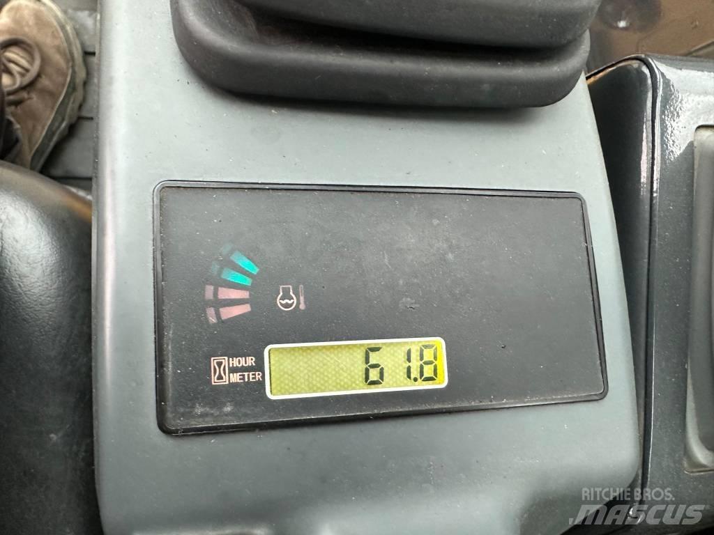 Shantui SE17SR Mini bageri < 7t
