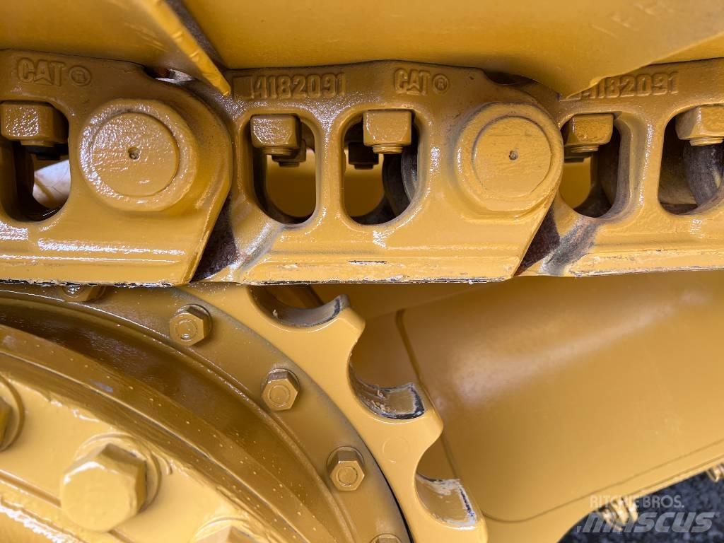 CAT D 6 T LGP Buldožeri guseničari
