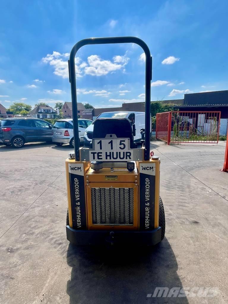 Knikmops KM 100 Utovarivači na točkove