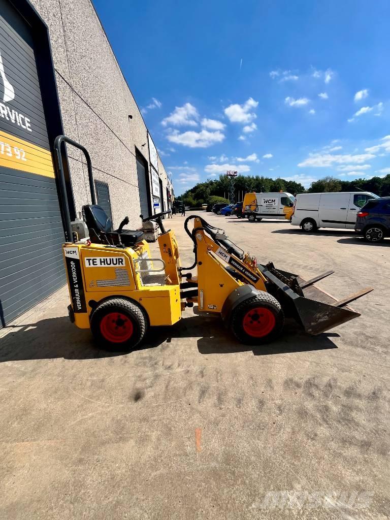 Knikmops KM 100 Utovarivači na točkove