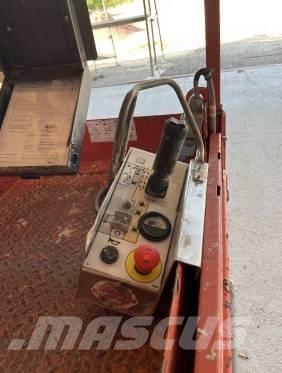 SkyJack SJ III 3219 Makazaste platforme