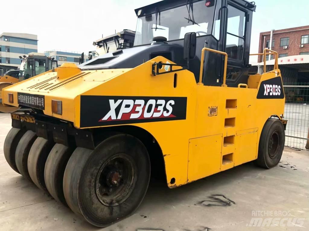 XCMG XP303 Gumeni valjci na točkovima