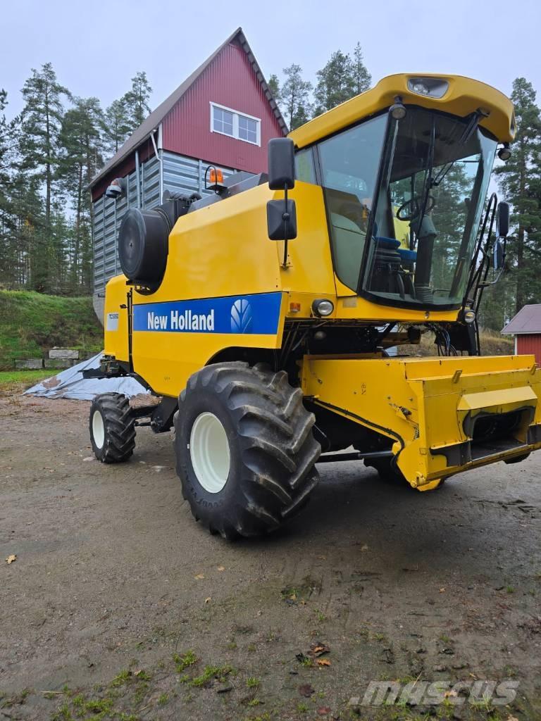 New Holland TC 5050 Kombajni