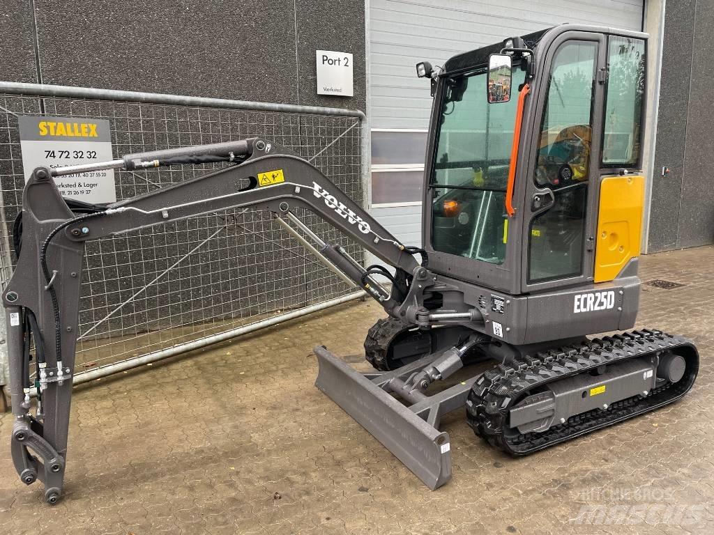 Volvo ECR25D Mini bageri < 7t