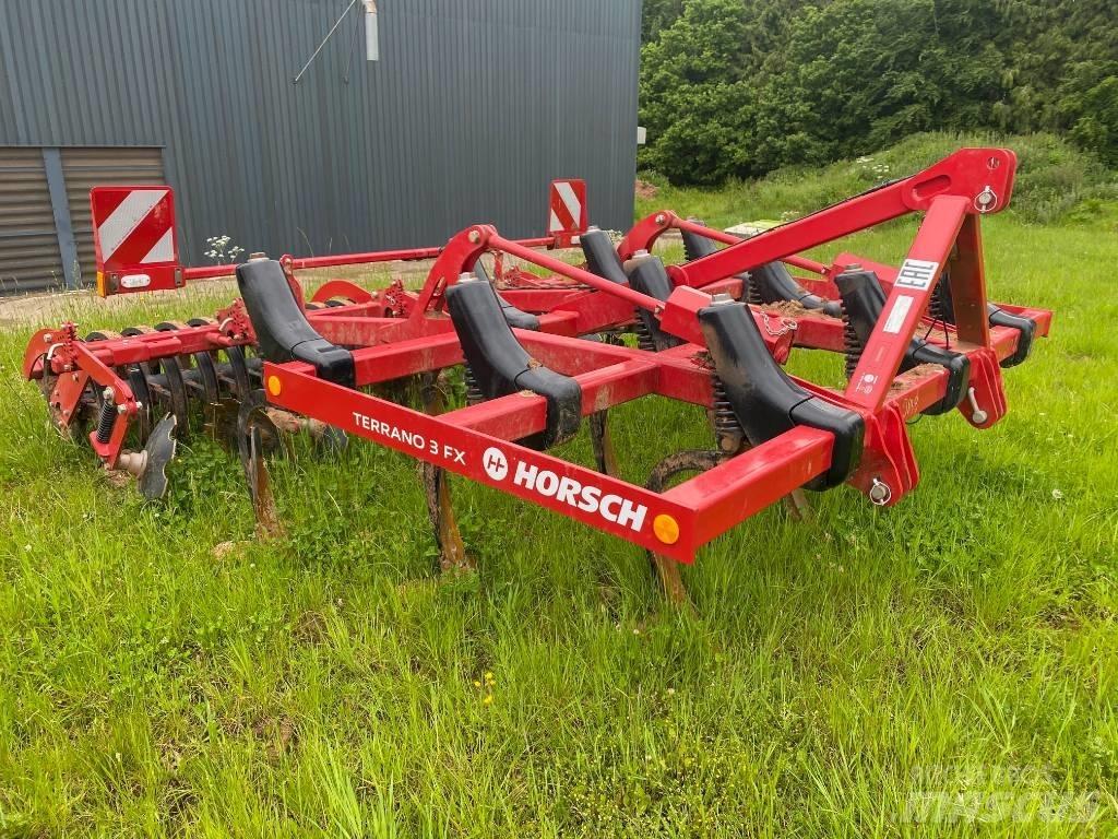 Horsch Terrano 3 FX Kultivatori