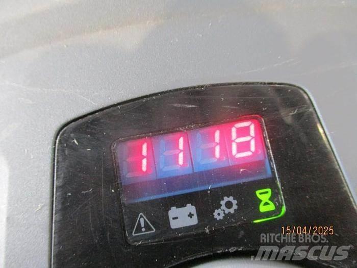 BT LWE 160 Nisko podizni električni viljuškar