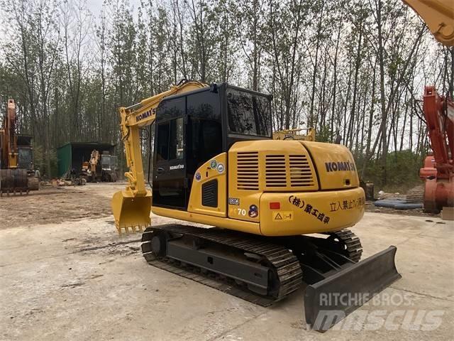 Komatsu PC70-8 Bageri guseničari