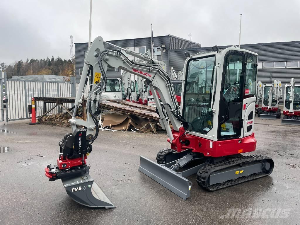 Takeuchi TB 325 R Mini bageri < 7t